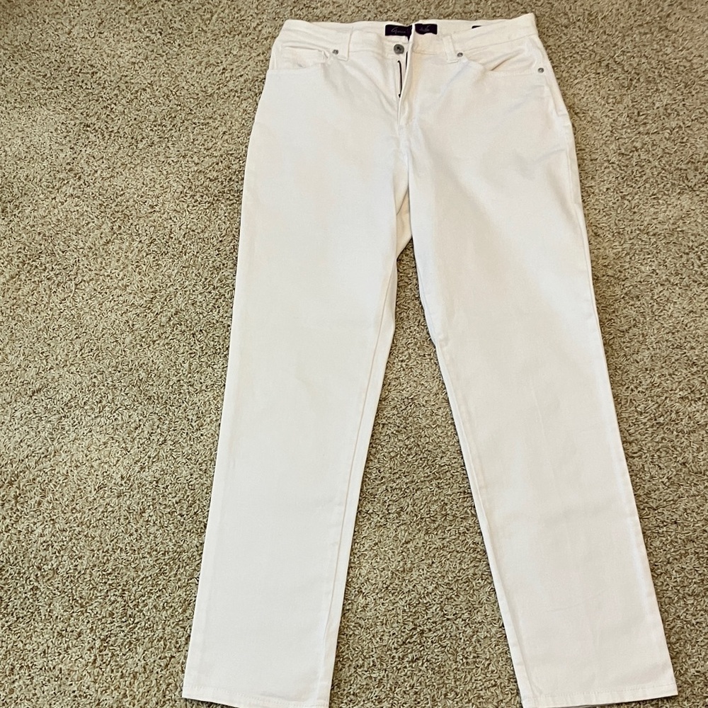 Gloria Vanderbilt Amanda style white jeans size 8
